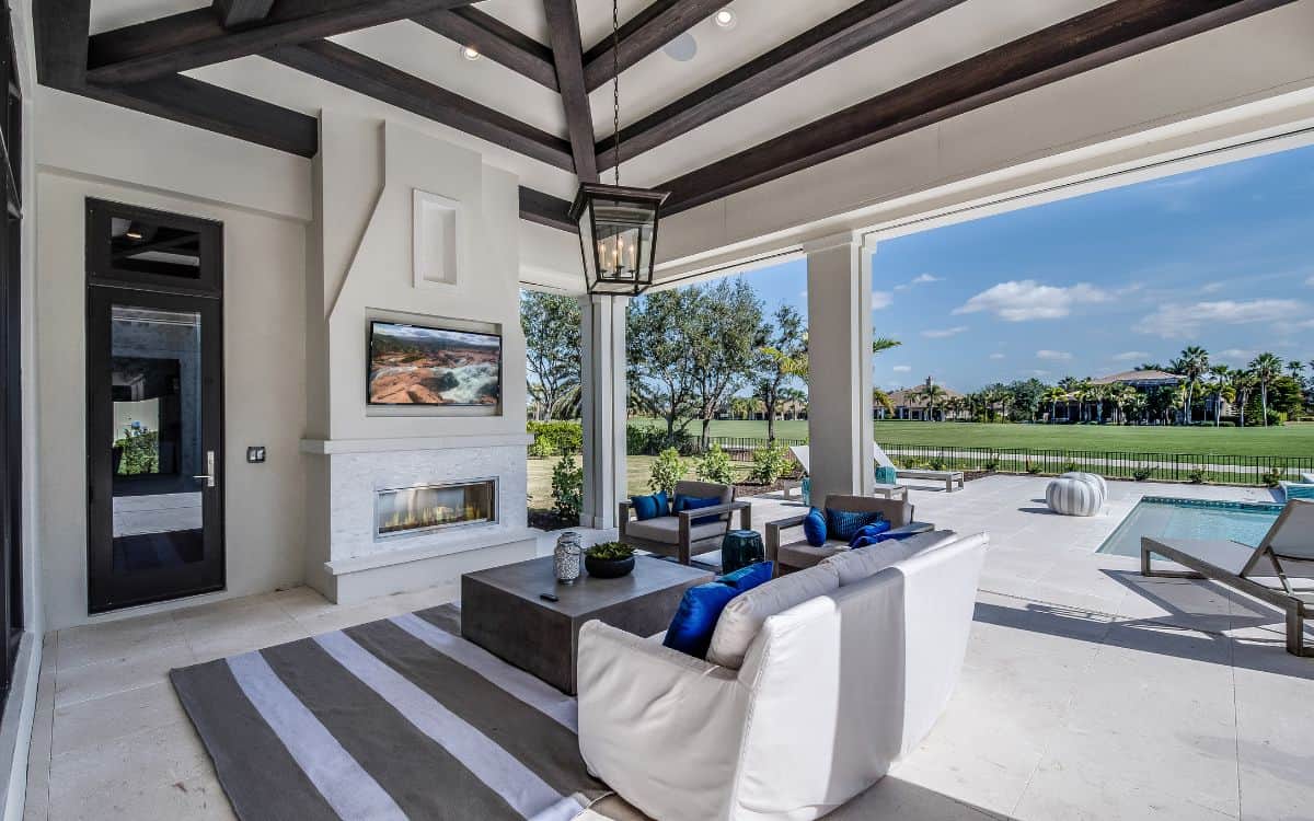 Why More Seniors are Choosing Golf Communities?